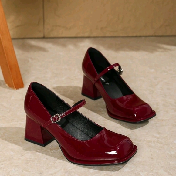 Women's Small Size Chunky Heeled Mary Jane Shoes, Round Toe Red/Burgundy Leather - Picture 4 of 7
